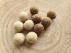 lot 40 balles de laine...