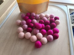 Lot 40 balles de laine aux...