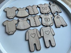 Lot de 12 vêtements bébé  (...