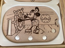 Mickey Steamboat Willie:...