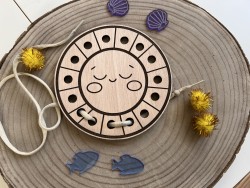 Carte à lacer : le soleil