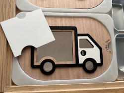 Le camion de livraison :...