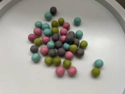 Lot 40 balles de laine les...